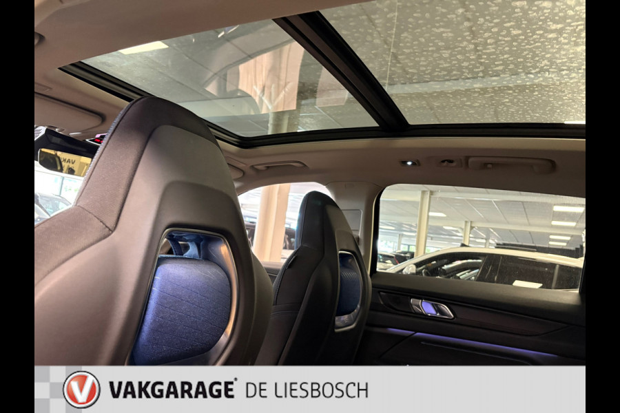 Lynk & Co 01 1.5 / pano / 360 camera / model 2023 / Infinity / navi / stoelverwarming