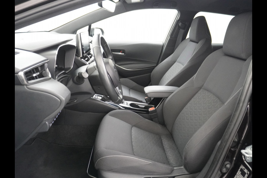 Suzuki Swace 1.8 Hybrid Trekh. Keyless Camera Adap.Cruise Parkeerhulp Stoel-/Stuurverw. Lane-dep. Bordherk. Blindspot Dab Navi Aut.Verlichting Regensensor PrivacyGlas Pdc Isofix Led Dakrails ArmsteunV+A Usb Ecc 16''LM Style