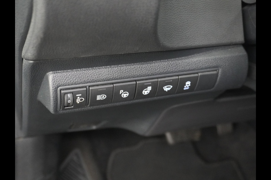 Suzuki Swace 1.8 Hybrid Trekh. Keyless Camera Adap.Cruise Parkeerhulp Stoel-/Stuurverw. Lane-dep. Bordherk. Blindspot Dab Navi Aut.Verlichting Regensensor PrivacyGlas Pdc Isofix Led Dakrails ArmsteunV+A Usb Ecc 16''LM Style