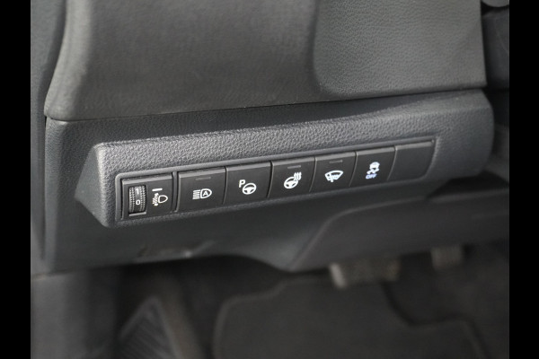 Suzuki Swace 1.8 Hybrid Trekh. Keyless Camera Adap.Cruise Parkeerhulp Stoel-/Stuurverw. Lane-dep. Bordherk. Blindspot Dab Navi Aut.Verlichting Regensensor PrivacyGlas Pdc Isofix Led Dakrails ArmsteunV+A Usb Ecc 16''LM Style