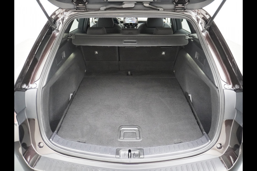 Suzuki Swace 1.8 Hybrid Trekh. Keyless Camera Adap.Cruise Parkeerhulp Stoel-/Stuurverw. Lane-dep. Bordherk. Blindspot Dab Navi Aut.Verlichting Regensensor PrivacyGlas Pdc Isofix Led Dakrails ArmsteunV+A Usb Ecc 16''LM Style