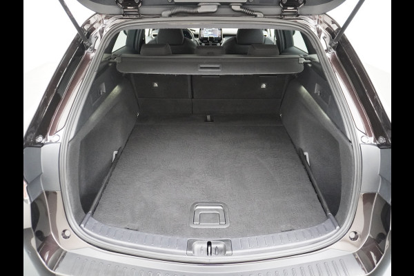 Suzuki Swace 1.8 Hybrid Trekh. Keyless Camera Adap.Cruise Parkeerhulp Stoel-/Stuurverw. Lane-dep. Bordherk. Blindspot Dab Navi Aut.Verlichting Regensensor PrivacyGlas Pdc Isofix Led Dakrails ArmsteunV+A Usb Ecc 16''LM Style