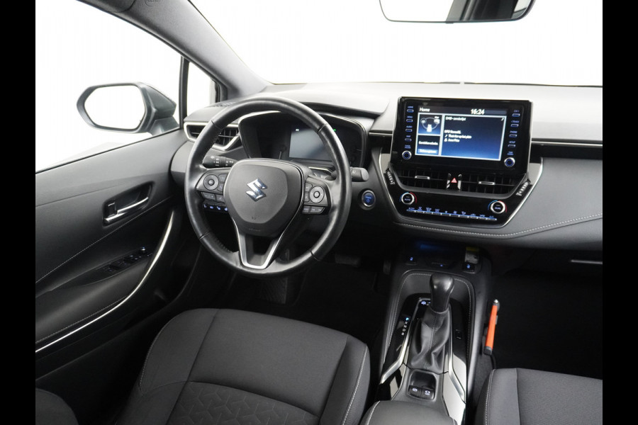 Suzuki Swace 1.8 Hybrid Trekh. Keyless Camera Adap.Cruise Parkeerhulp Stoel-/Stuurverw. Lane-dep. Bordherk. Blindspot Dab Navi Aut.Verlichting Regensensor PrivacyGlas Pdc Isofix Led Dakrails ArmsteunV+A Usb Ecc 16''LM Style