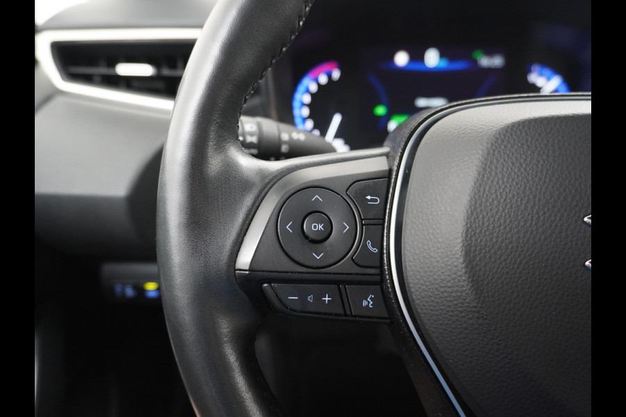 Suzuki Swace 1.8 Hybrid Trekh. Keyless Camera Adap.Cruise Parkeerhulp Stoel-/Stuurverw. Lane-dep. Bordherk. Blindspot Dab Navi Aut.Verlichting Regensensor PrivacyGlas Pdc Isofix Led Dakrails ArmsteunV+A Usb Ecc 16''LM Style