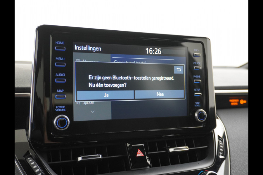 Suzuki Swace 1.8 Hybrid Trekh. Keyless Camera Adap.Cruise Parkeerhulp Stoel-/Stuurverw. Lane-dep. Bordherk. Blindspot Dab Navi Aut.Verlichting Regensensor PrivacyGlas Pdc Isofix Led Dakrails ArmsteunV+A Usb Ecc 16''LM Style