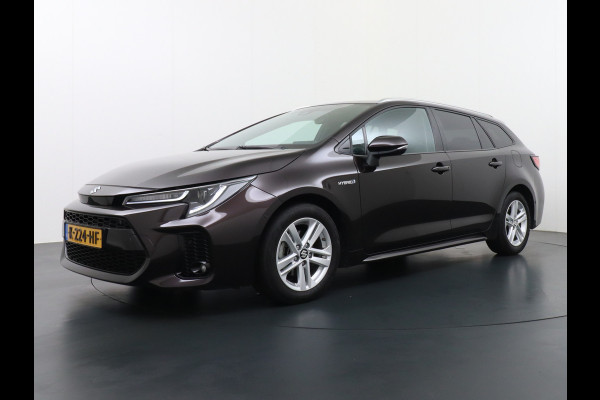 Suzuki Swace 1.8 Hybrid Trekh. Keyless Camera Adap.Cruise Parkeerhulp Stoel-/Stuurverw. Lane-dep. Bordherk. Blindspot Dab Navi Aut.Verlichting Regensensor PrivacyGlas Pdc Isofix Led Dakrails ArmsteunV+A Usb Ecc 16''LM Style