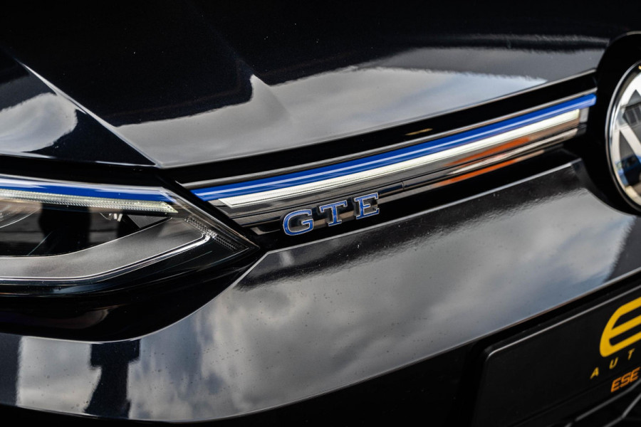 Volkswagen Golf 1.4 eHybrid GTE | Pano | IQ Light | Dodehoek