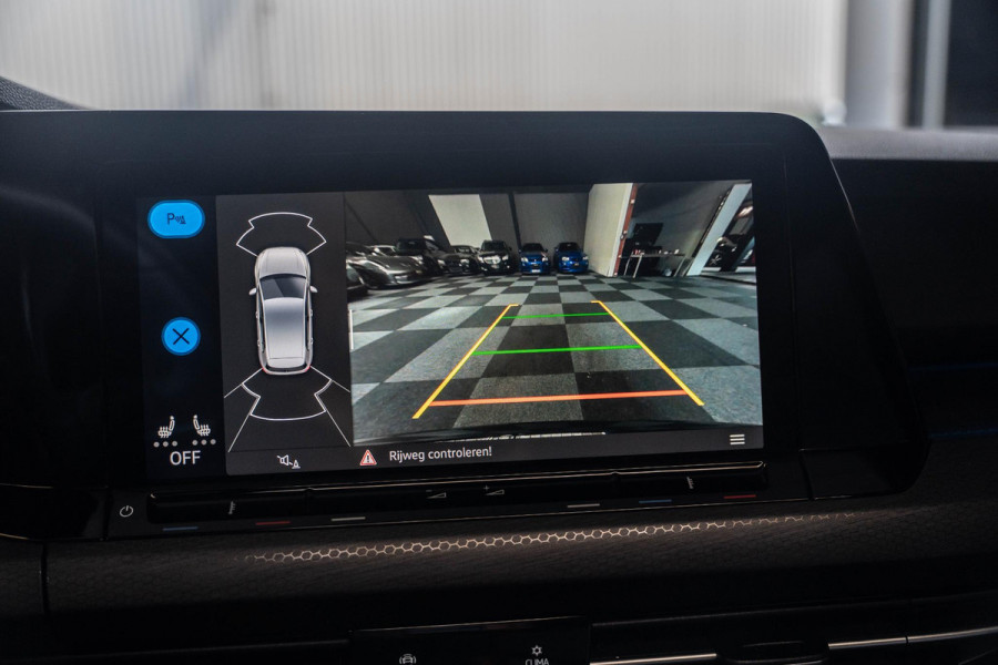 Volkswagen Golf 1.4 eHybrid GTE | Pano | IQ Light | Dodehoek