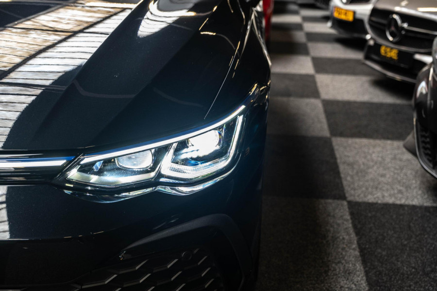 Volkswagen Golf 1.4 eHybrid GTE | Pano | IQ Light | Dodehoek