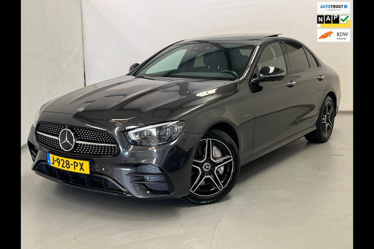 Mercedes-Benz E-Klasse 300e / AMG / BTW / Pano / Burmester / Memory Mercedes-Benz E-Klasse 300e / AMG / BTW / Pano / Burmester / Memory