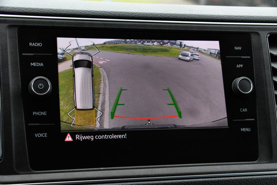 Volkswagen Crafter 35 2.0 TDI L3H2 75 Edition Adaptieve Cruise, Camera, Carplay, 177PK, Leder, LED,