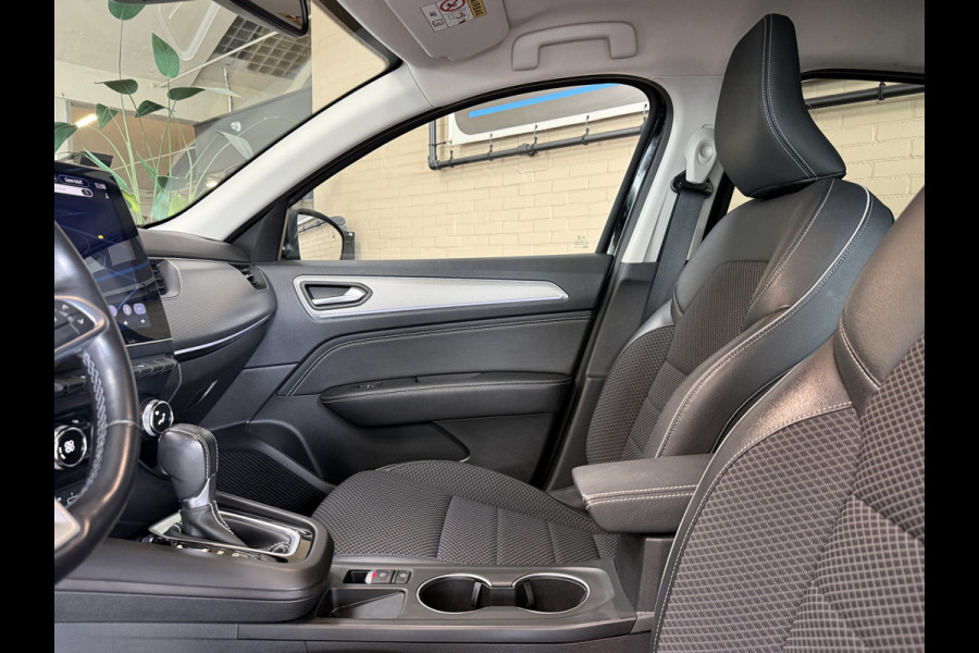 Renault Arkana 1.3 TCe MHEV 140 | Groot Navi | ACC | 18" | Blindspot | Camera | Carplay | 100 % dealer onderhouden!