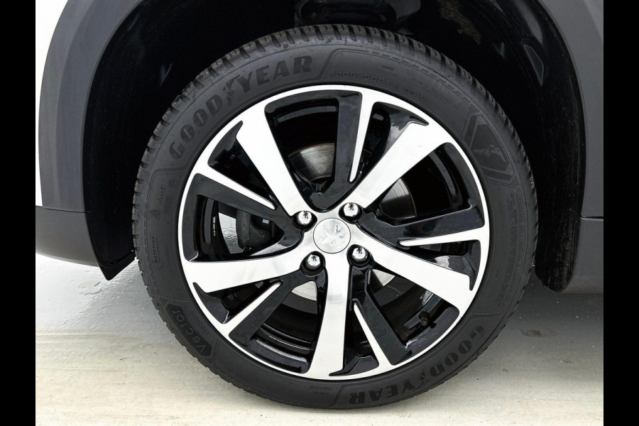 Peugeot 2008 1.2 110PK GT-line PANORAMADAK TREKHAAK NAVI