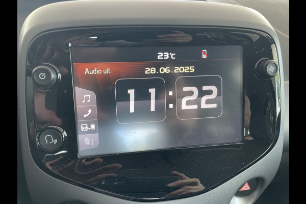 Toyota Aygo 1.0 VVT-i x-play Achteruitrijcamera - Airco - Cruise control - Bluetooth - Multifunctioneel stuurwiel