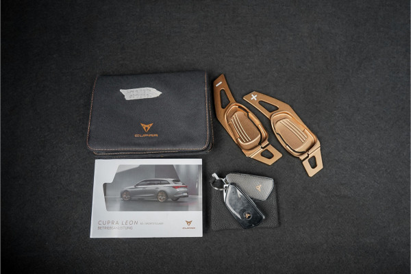 CUPRA Cupra Leon 2.0 TSI 301PK Pano Leder Beats CarPlay Camera