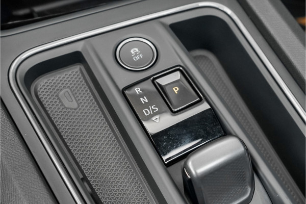 CUPRA Cupra Leon 2.0 TSI 301PK Pano Leder Beats CarPlay Camera