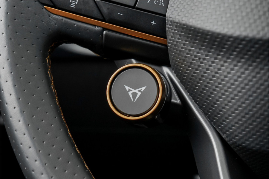 CUPRA Cupra Leon 2.0 TSI 301PK Pano Leder Beats CarPlay Camera