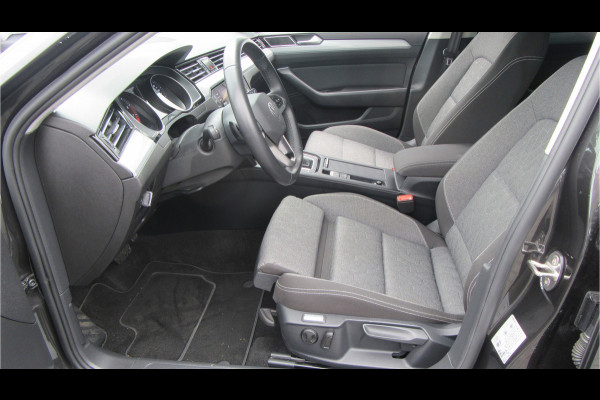 Volkswagen Passat Variant 1.5 TSI 150PK DSG Comfort, Navi, El. Trekhaak, Carplay