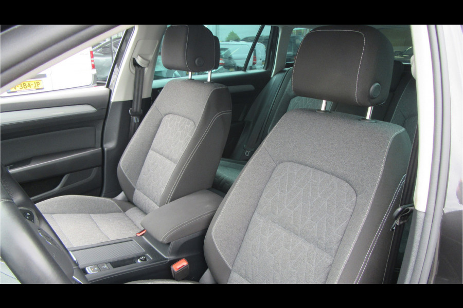 Volkswagen Passat Variant 1.5 TSI 150PK DSG Comfort, Navi, El. Trekhaak, Carplay