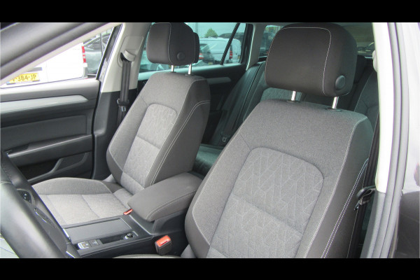 Volkswagen Passat Variant 1.5 TSI 150PK DSG Comfort, Navi, El. Trekhaak, Carplay