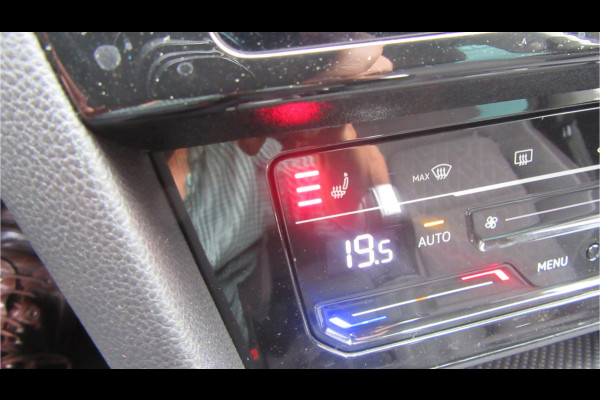 Volkswagen Passat Variant 1.5 TSI 150PK DSG Comfort, Navi, El. Trekhaak, Carplay