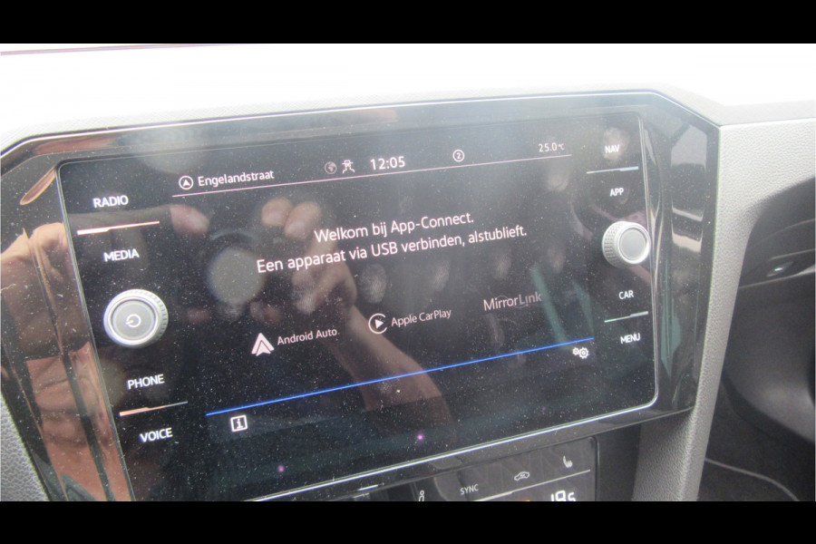 Volkswagen Passat Variant 1.5 TSI 150PK DSG Comfort, Navi, El. Trekhaak, Carplay