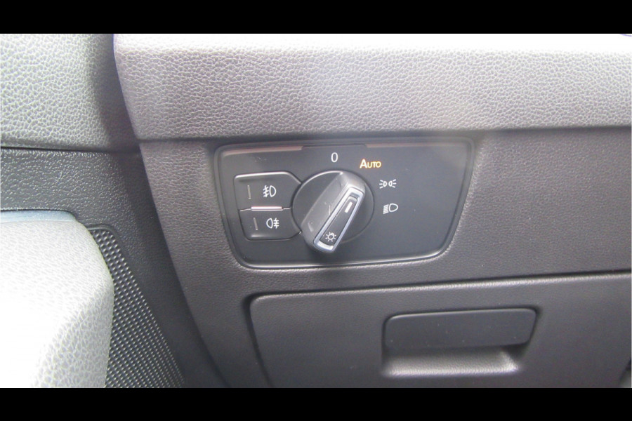 Volkswagen Passat Variant 1.5 TSI 150PK DSG Comfort, Navi, El. Trekhaak, Carplay