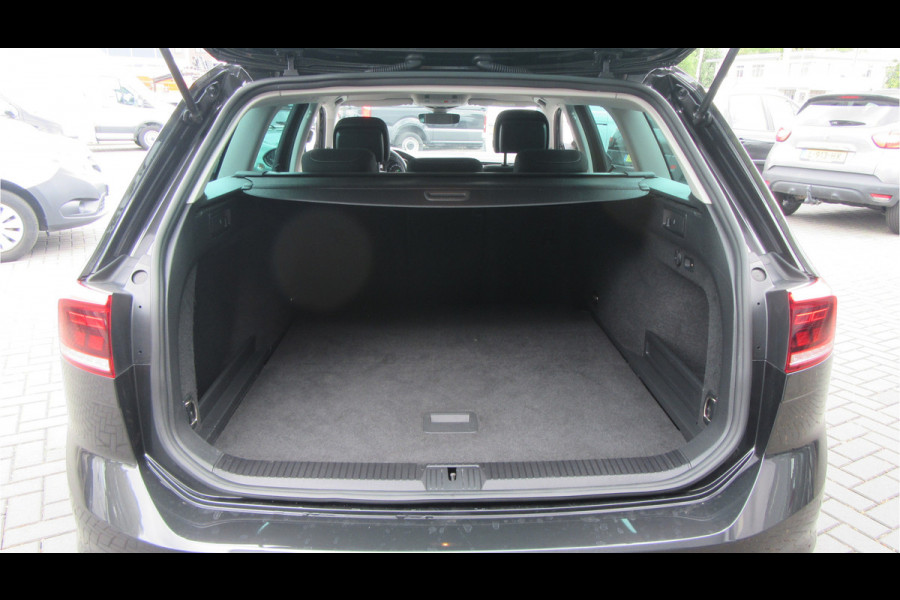 Volkswagen Passat Variant 1.5 TSI 150PK DSG Comfort, Navi, El. Trekhaak, Carplay