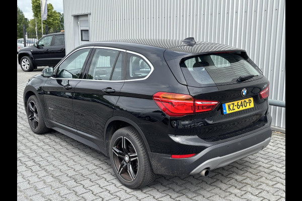 BMW X1 sDrive18i Centennial Executive*NAVI*SPORTSTOEL*ECC