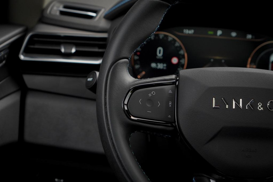 Lynk & Co 01 1.5 / 360 / Trekhaak / Black Pack / ACC / Pano