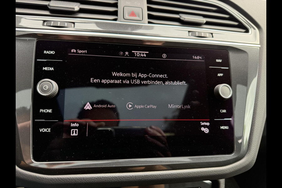 Volkswagen Tiguan 1.4 TSI eHybrid R-Line PANORAMADAK +TREKHAAK