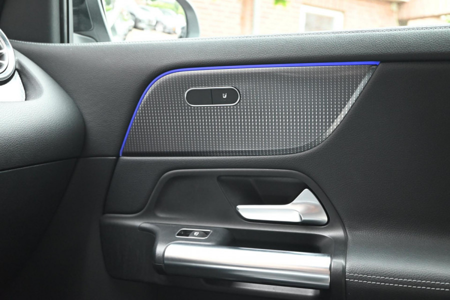 Mercedes-Benz GLA 250 e Progressive 218 PK Dealer o.h Widescreen Camera Elek Klep 18''