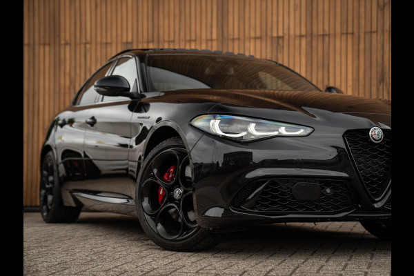 Alfa Romeo Giulia 2.0T 280pk GME AWD Competizione Q4 MY24 | Full option! | Pano-dak | Harman/Kardon | Adapt. cruise | CarPlay
