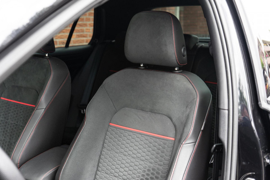 Volkswagen Golf 2.0 TSI GTI Performance Pano / ACC / Camera