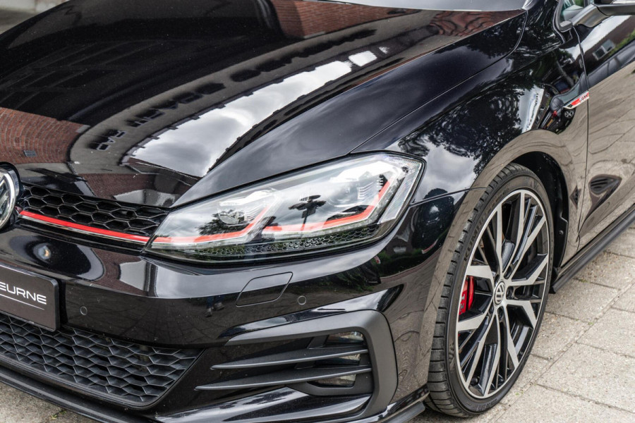 Volkswagen Golf 2.0 TSI GTI Performance Pano / ACC / Camera