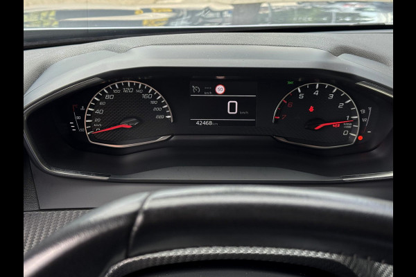 Peugeot 2008 1.2 PT GT-line Allure 131PK - Navigatie I LED/PDC I Achteruitrij camera I Airco I Sport velgen I Dealer onderhouden