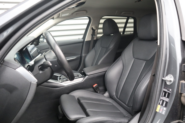 BMW 3 Serie Touring 330e Sportline Harman Kardon / Camera / Trekhaak /