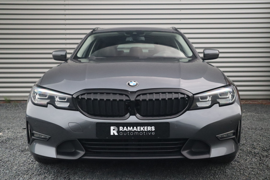 BMW 3 Serie Touring 330e Sportline Harman Kardon / Camera / Trekhaak /