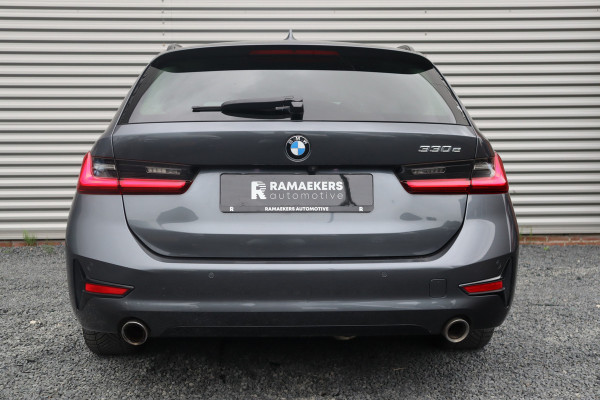 BMW 3 Serie Touring 330e Sportline Harman Kardon / Camera / Trekhaak /
