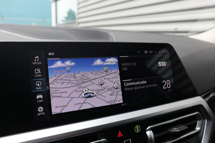 BMW 3 Serie Touring 330e Sportline Harman Kardon / Camera / Trekhaak /