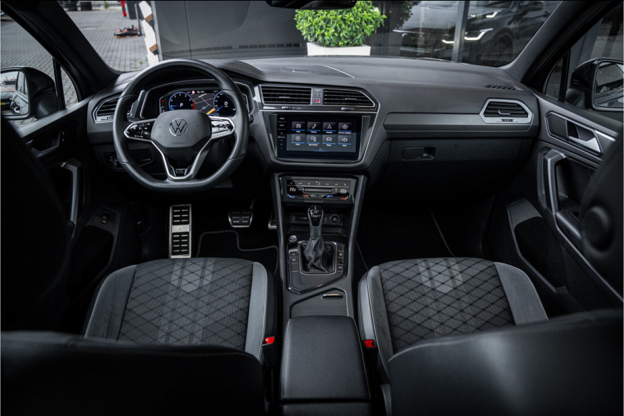 Volkswagen Tiguan 1.5 TSI R-Line Business+ - R Line | Panorama | Elek. Trekhaak | ACC | Camera