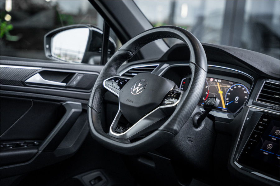 Volkswagen Tiguan 1.5 TSI R-Line Business+ - R Line | Panorama | Elek. Trekhaak | ACC | Camera