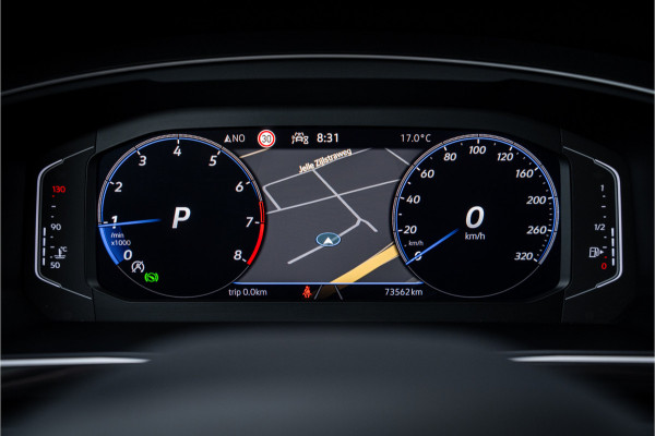 Volkswagen Tiguan 1.5 TSI R-Line Business+ - R Line | Panorama | Elek. Trekhaak | ACC | Camera