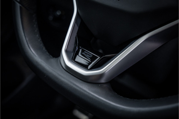 Volkswagen Tiguan 1.5 TSI R-Line Business+ - R Line | Panorama | Elek. Trekhaak | ACC | Camera