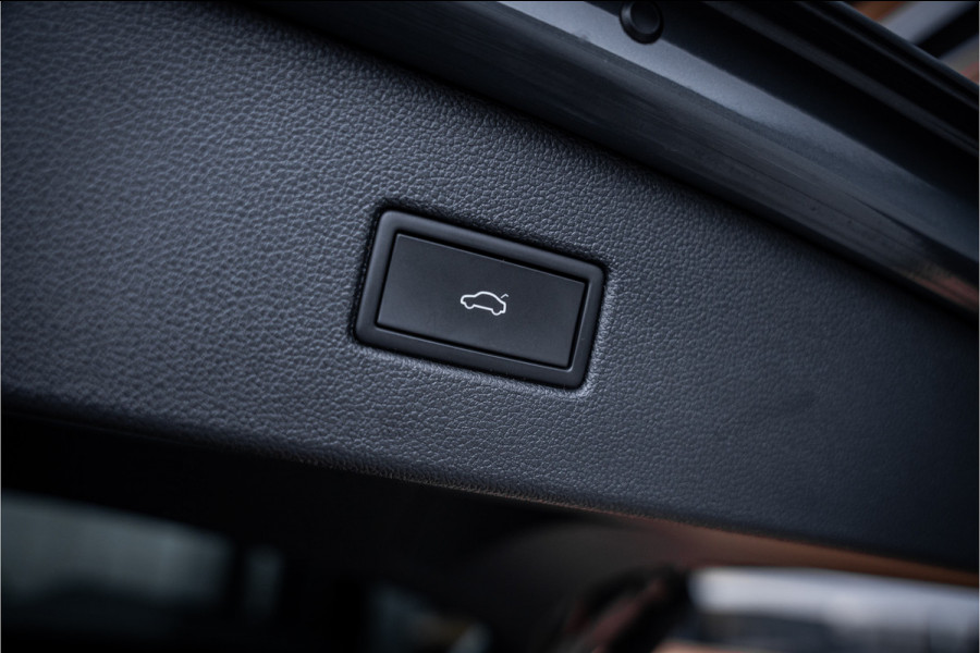 Volkswagen Tiguan 1.5 TSI R-Line Business+ - R Line | Panorama | Elek. Trekhaak | ACC | Camera