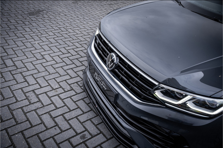 Volkswagen Tiguan 1.5 TSI R-Line Business+ - R Line | Panorama | Elek. Trekhaak | ACC | Camera