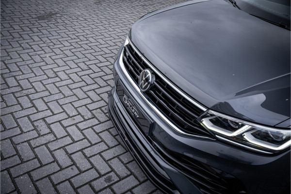 Volkswagen Tiguan 1.5 TSI R-Line Business+ - R Line | Panorama | Elek. Trekhaak | ACC | Camera