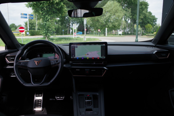 CUPRA Formentor 1.4 e-Hybrid VZ Performance PHEV, Groot-Navigatie, Adap. Cruise Control, Camera