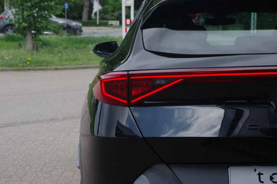 CUPRA Formentor 1.4 e-Hybrid VZ Performance PHEV, Groot-Navigatie, Adap. Cruise Control, Camera
