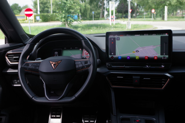 CUPRA Formentor 1.4 e-Hybrid VZ Performance PHEV, Groot-Navigatie, Adap. Cruise Control, Camera